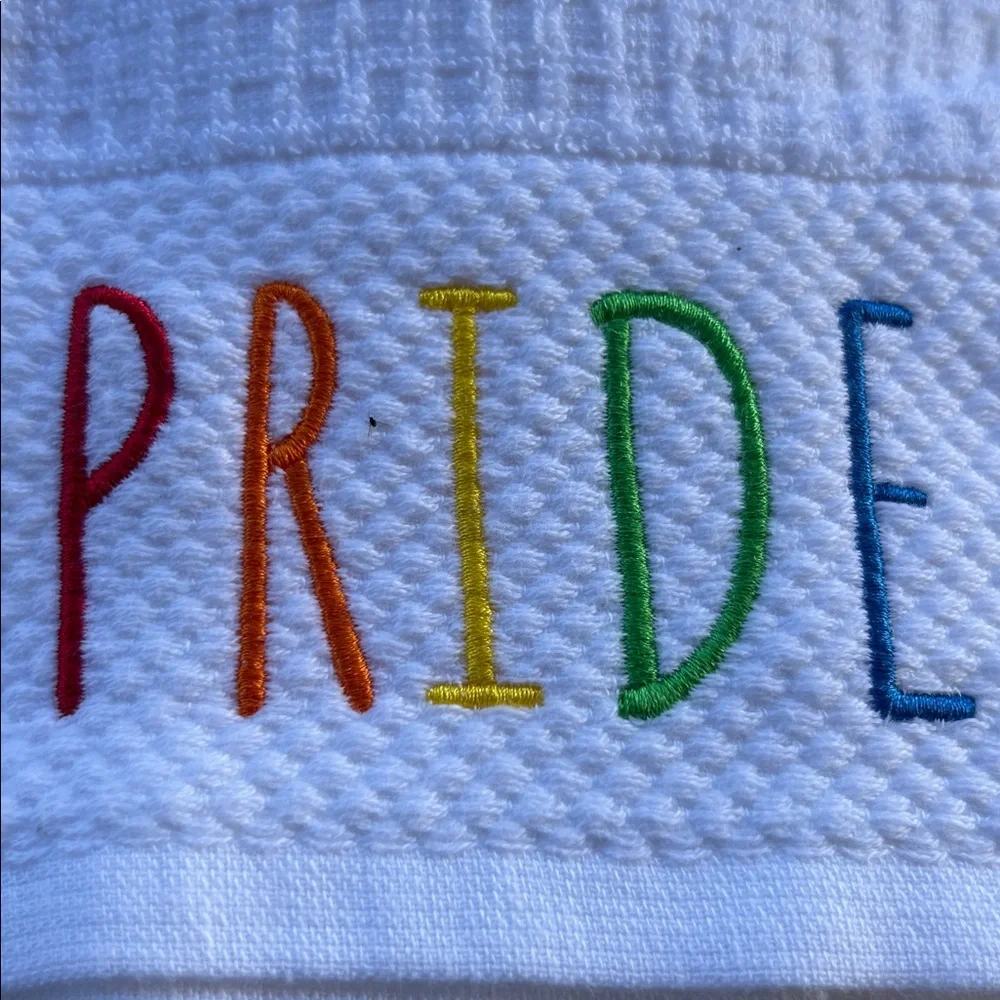 Colorful Embroidered Pride (4) Towel Set